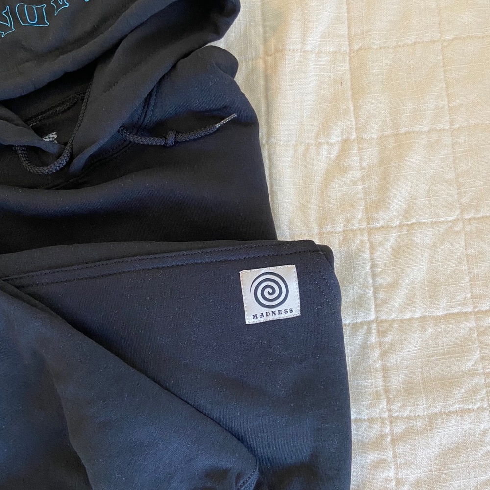 MADNESS Sweatshirt NEW - Picture 3 of 5